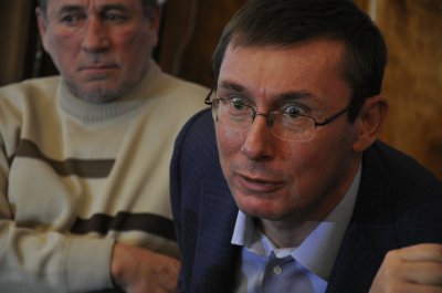 Луценко приїхав до Чернівців презентувати «Третю Українську Республіку»