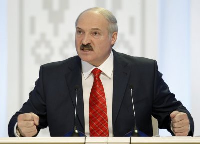 Лукашенко грозиться вийти з Митного союзу