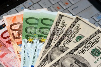 У вересні українці почали інтенсивніше купувати валюту