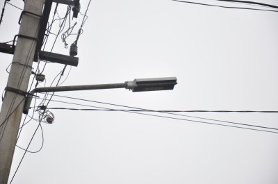 У Чернівцях комунальні чиновники «осяяли» собі дорогу світлодіодами