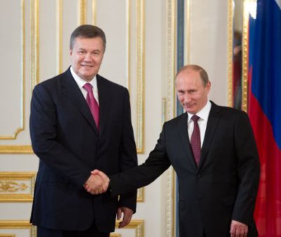 Янукович і Путін повечеряли у Мінську
