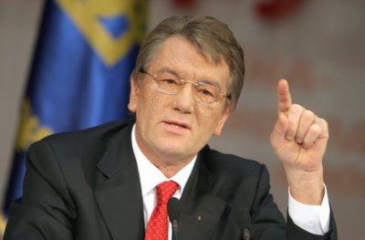 Ющенко продовжує жити на державній дачі