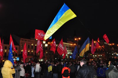 У Чернівцях владу звинуватили у зраді національних інтересів