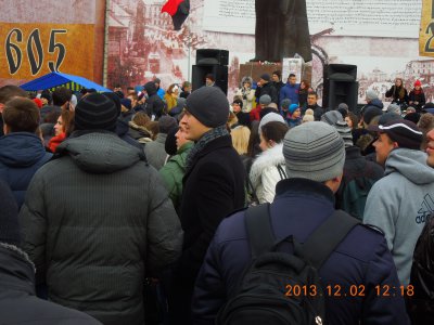 На чернівецькому Євромайдані збирають мітингувальників на Київ