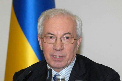 Азаров заявив, що дії опозиції та мітингувальників заважають євроінтеграції України