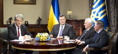 Янукович пообіцяв звільнити частину затриманих активістів