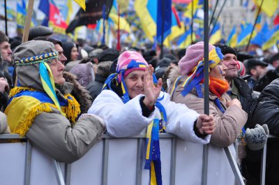 У Новодністровську провели мітинг на підтримку Євромайдану