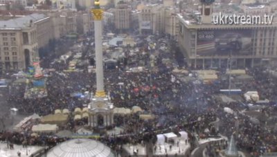 У Києві опозиція знову збирає народне віче