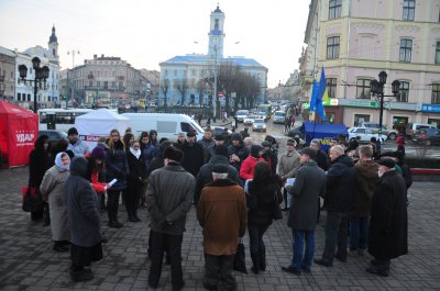 Чернівецькі журналісти вимагають відставки Захарченка