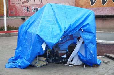 П'яні тітушки напали на Євромайдан у Чернівцях