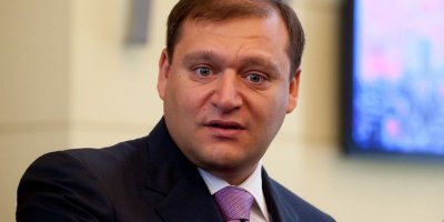 Голова Харківської ОДА назвав Євромайдан "жалюгідним видовищем"
