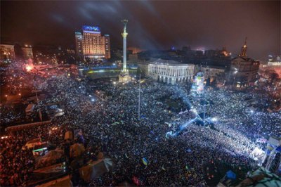 Новий рік на Майдані. Виконання гімну (відео)