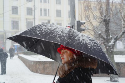 У Чернівцях сьогодні — сильний сніг