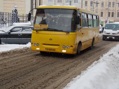 На чернівецьких дорогах затори