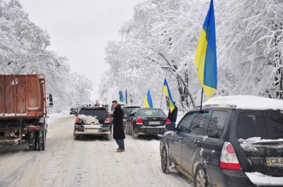 Чернівецький автомайдан навідався у "міліцейський" район