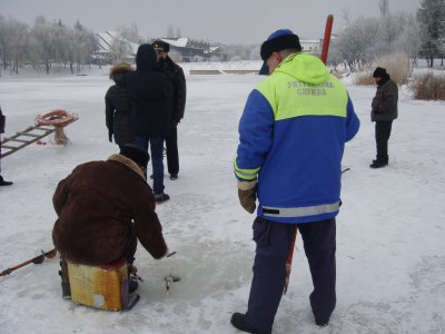 Рятувальники провели рейд місцями зимової риболовлі