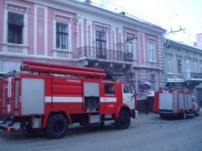 У центрі Чернівців через обігрівач загорілася квартира