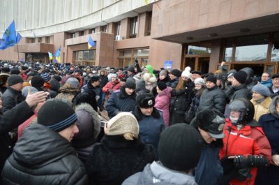 У Франківську протестувальники знову зайняли ОДА