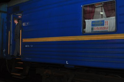 З Чернівців до 23 лютого не буде жодного потяга на Київ