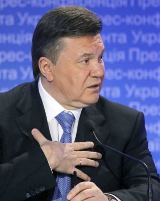 ЗМІ: Янукович заради дзвінка Путіну, перервав розмову з європейськими міністрами