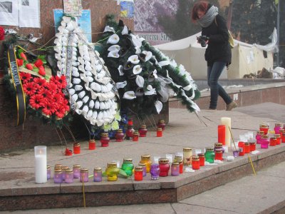 На Центральній площі Чернівців молилися за вбитих 