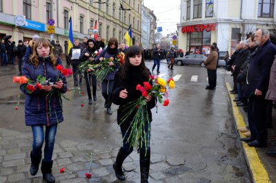 Три тисячі чернівчан провели в останній шлях Олександра Щербанюка