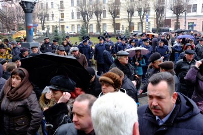 Три тисячі чернівчан провели в останній шлях Олександра Щербанюка