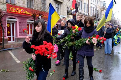 Три тисячі чернівчан провели в останній шлях Олександра Щербанюка