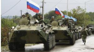 Росія продовжує військові маневри на українському кордоні