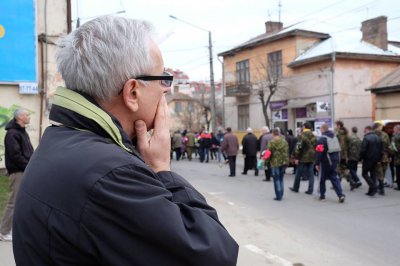 Чернівці попрощалися з Героєм Майдану Василем Аксениним