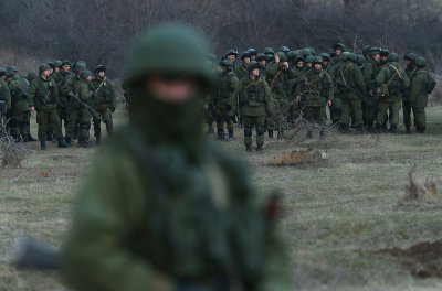 Москва обіцяє "захистити" мирних громадян на Сході України