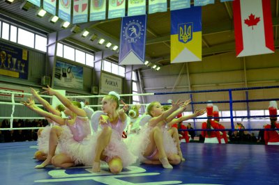 У Чернівцях боксували жіночі збірні Канади та України