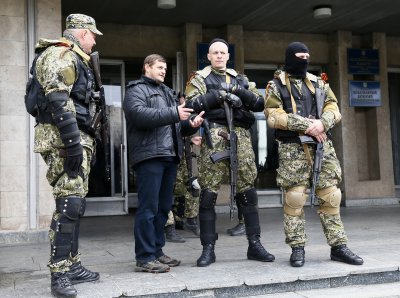 Донецькі сепаратисти не збираються здавати зброю та звільняти будівлі
