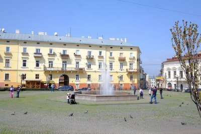 До Великодня у Чернівцях запрацювали фонтани