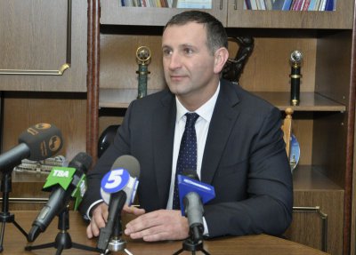 Михайлішин складає депутатські повноваження