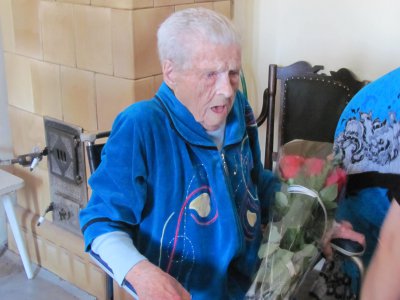 У Чернівцях голосуватиме 104-літня жінка
