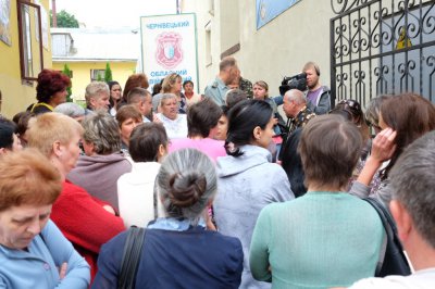 У Чернівцях пікетували обласний військкомат