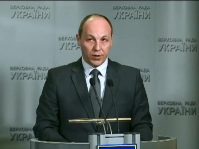 Парубій: РНБО розглядає можливість введення воєнного стану на Луганщині та Донеччині