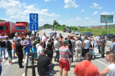 Сьогодні на Буковині продовжилось перекриття дороги