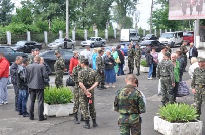 Охороняти кордон у Бердянську вирушили 200 буковинських військових