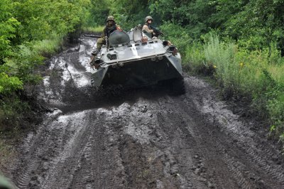 Силовики захопили у терористів броньований КамАЗ зі зброєю