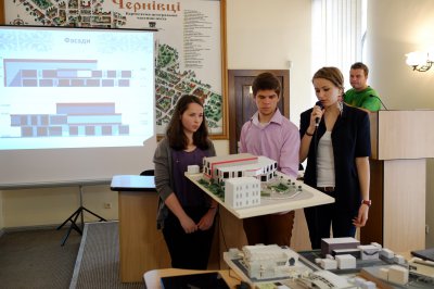 Студенти продемонстрували макети реконструкції кінотеатру Миколайчука