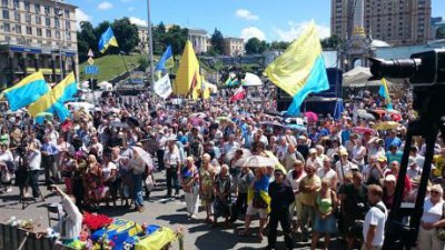 На Майдані сотники пригрозили владі розгоном