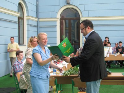 Мер Каспрук вручив 200-бальникам та їхнім учителям подяки (ФОТО)