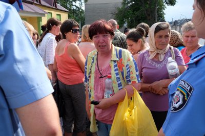 Родичі військових буковинців знову пікетували колишній 300 полк (ФОТО)