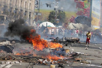 На Майдані знайшли гранатомет і російські паспорти