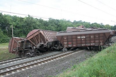 На Вінничині зійшов з рейок вантажний потяг з 11 вагонами