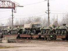 Росія продовжує перекидати військову техніку на північ Криму