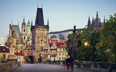 Прага зупиняє партнерські відносини з Москвою та Санкт-Петербургом