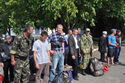 У батальйон територіальної оборони відправили 48 буковинських військових (ФОТО)